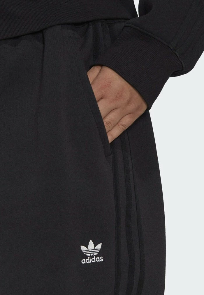 Adidas Originals Tracksuit Bottoms - Black 4 Adidas Originals Tracksuit Bottoms - Black - Image 4