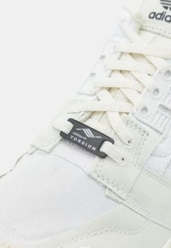 Adidas Originals ZX 8000 PARLEY UNISEX - Trainers - White -Adidas Originals Shop 003eb874db28447e89639c3054234ea7