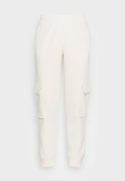 Adidas Originals ESSENTIALS - Tracksuit Bottoms - White 8 Adidas Originals ESSENTIALS - Tracksuit Bottoms - White -Adidas Originals Shop 01455833bd2943b2ab33f11af5eaf46c