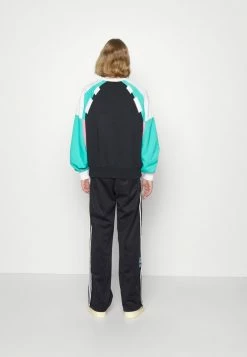 Adidas Originals CREW UNISEX - Sweatshirt - Black 9 Adidas Originals CREW UNISEX - Sweatshirt - Black -Adidas Originals Shop 0152d6165e424beea6b73ba93c7506b1