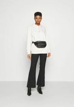 Adidas Originals TRFEOIL HOODIE - Sweatshirt - Off-white -Adidas Originals Shop 01b0d832e1f444a4a450527f768c4965