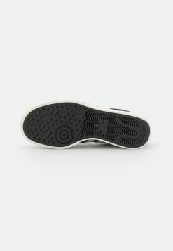 Adidas Originals NIZZA PLATFORM - Trainers - Core Black/footwear White/offwhite 10 Adidas Originals NIZZA PLATFORM - Trainers - Core Black/footwear White/offwhite -Adidas Originals Shop 01f12ac53d9844aab4a43bbc9335ad89