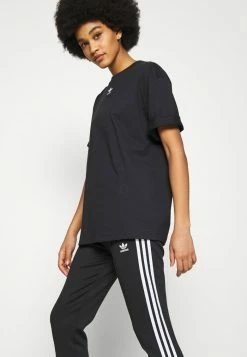 Adidas Originals TEE - Basic T-shirt - Black -Adidas Originals Shop 041f5c6ea1b14bf788bb8d71c8209ae7