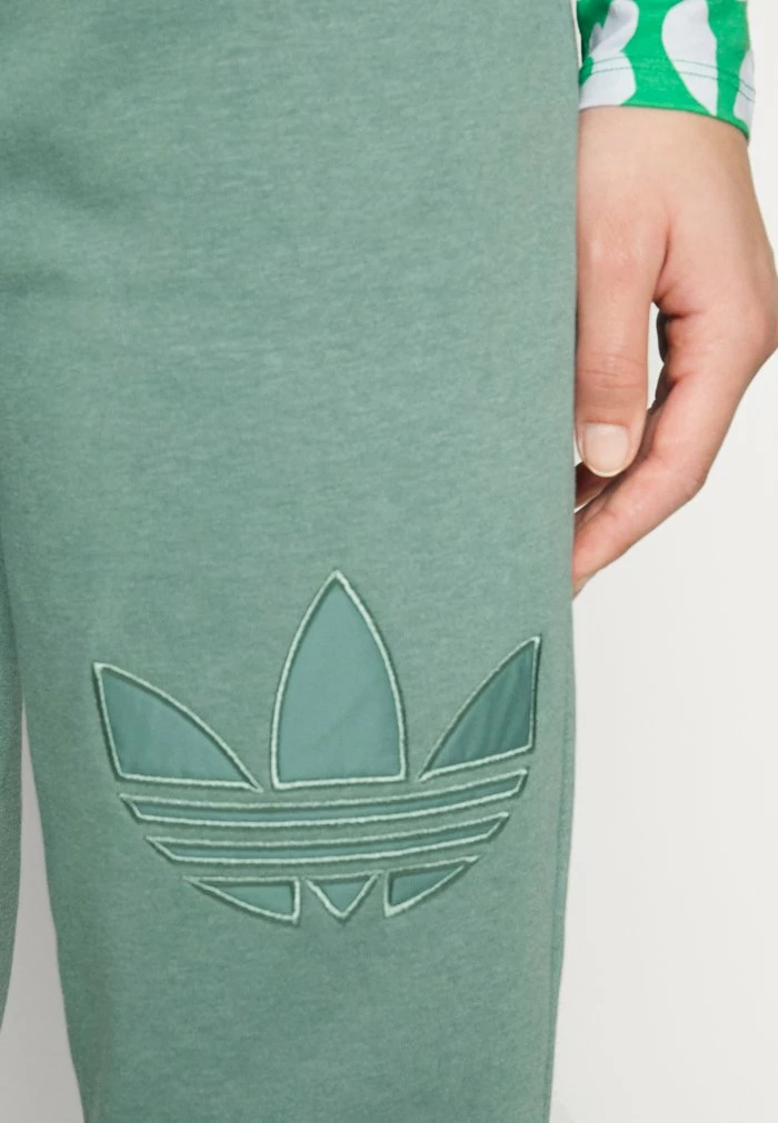 Adidas Originals CUFFED PANT - Tracksuit Bottoms - Green 7 Adidas Originals CUFFED PANT - Tracksuit Bottoms - Green - Image 7
