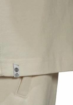 Adidas Originals TREFOIL TEE - Basic T-shirt - Off White -Adidas Originals Shop 0655510e3e9245eda7cc69407954c502