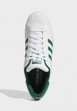 Adidas Originals SUPERSTAR - Trainers - Ftwr White/collegiate Green/ftwr White -Adidas Originals Shop 06a376da4e1045eeb1f923c55b08fd3f