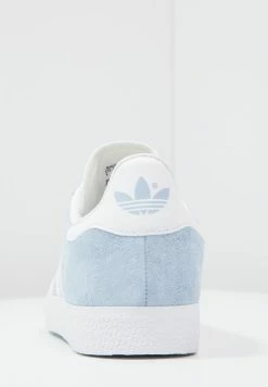 Adidas Originals GAZELLE - Trainers - Clear Sky/white/gold Metallic -Adidas Originals Shop 07047af913dd4dabb8e43b7d200dffd9