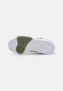 Adidas Originals COURTIC UNISEX - Trainers - Footwear White/focus Olive/grey One -Adidas Originals Shop 080209ee8de44a1299b7593c4ed0c6bb