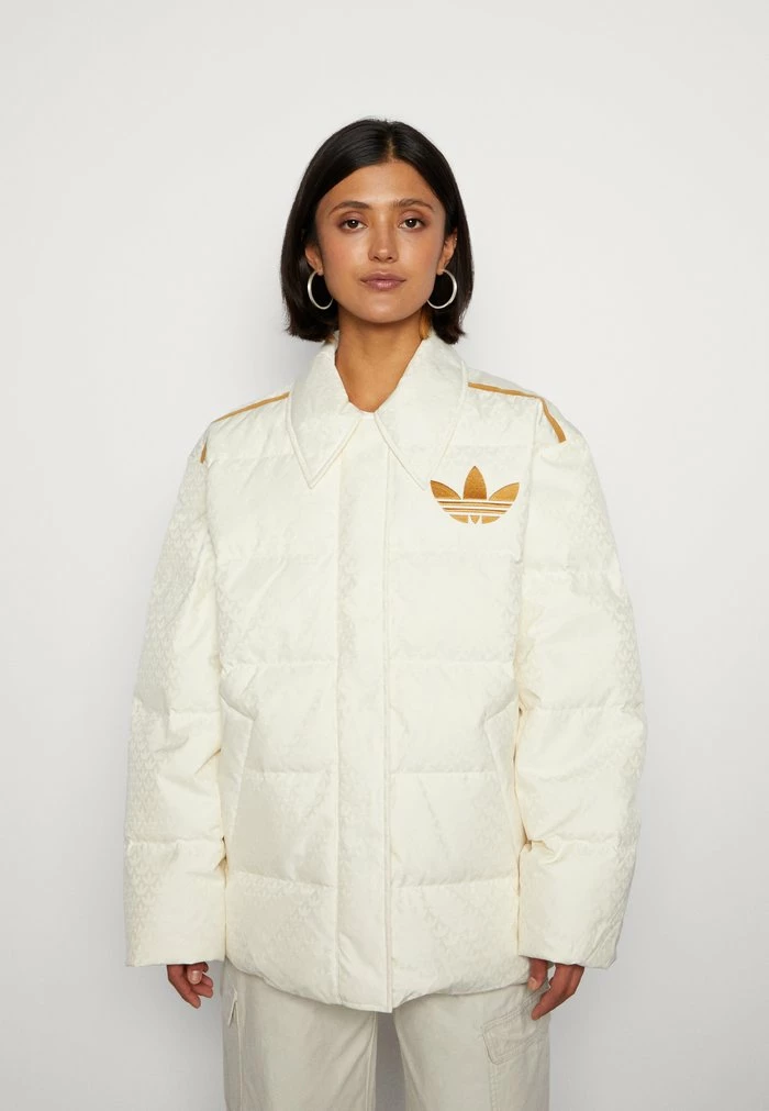 Adidas Originals MONOGRAM PUFFER 70S PACK - Down Jacket - Cream White 1 Adidas Originals MONOGRAM PUFFER 70S PACK - Down Jacket - Cream White
