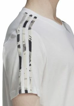 Adidas Originals CAMO - Print T-shirt - White 9 Adidas Originals CAMO - Print T-shirt - White -Adidas Originals Shop 08655f97ab4641e08dd5c90280dbdd9e