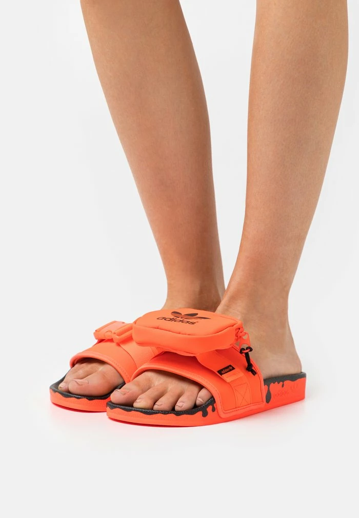 Adidas Originals POUCHYLETTE - Mules - Solar Red/core Black 1 Adidas Originals POUCHYLETTE - Mules - Solar Red/core Black