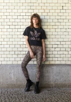 Adidas Originals LOGO - Print T-shirt - Black -Adidas Originals Shop 0bb2433990e14becb35b8c4623de3399