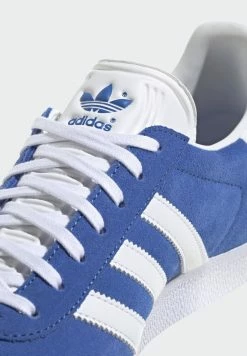Adidas Originals GAZELLE UNISEX - Trainers - Blue -Adidas Originals Shop 0bc43f74c1354692ba47d87a47eda12a
