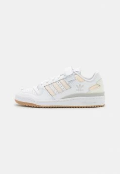 Adidas Originals FORUM LOW - Trainers - White/ecru Tint/gum