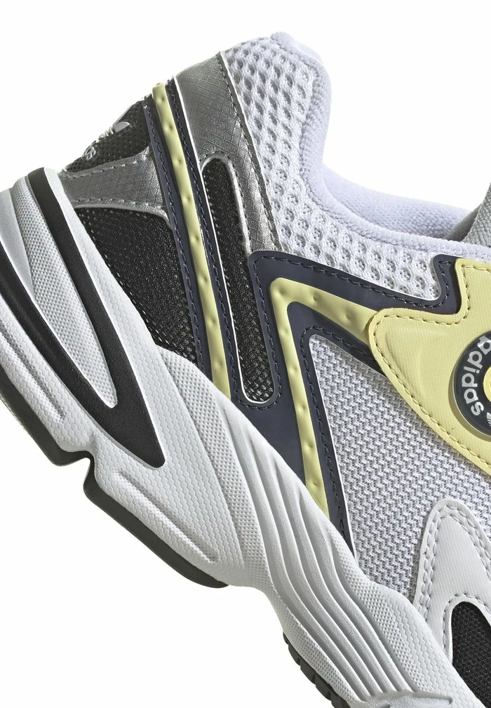 Adidas Originals ASTIR - Trainers - White 10 Adidas Originals ASTIR - Trainers - White - Image 10