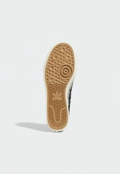 Adidas Originals NIZZA HI RF 74 UNISEX - High-top Trainers - Black -Adidas Originals Shop 0e04ef64013a4e869556be3f99b61b6e