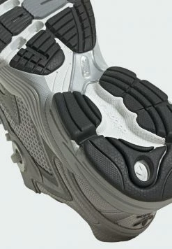 Adidas Originals ASTIR - Trainers - Grey 23 Adidas Originals ASTIR - Trainers - Grey -Adidas Originals Shop 0fdda0f34b10432abc7519195e31a8a2