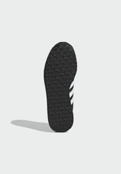 Adidas Originals USA 84 UNISEX - Trainers - Black -Adidas Originals Shop 0ff1ee5a8106418495eb026d82f4566b