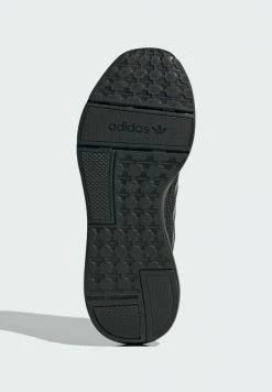 Adidas Originals SWIFT RUN 22 UNISEX - Trainers - Black 11 Adidas Originals SWIFT RUN 22 UNISEX - Trainers - Black -Adidas Originals Shop 10600aa6973244aa909ded9b31a57905