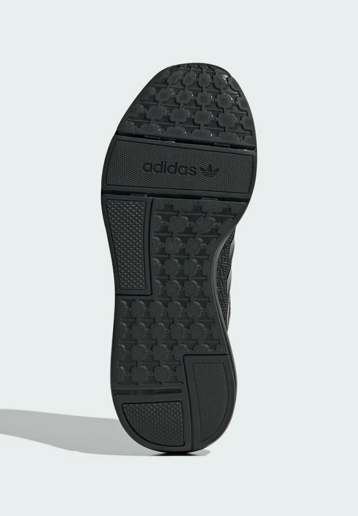 Adidas Originals SWIFT RUN 22 UNISEX - Trainers - Black 5 Adidas Originals SWIFT RUN 22 UNISEX - Trainers - Black - Image 5
