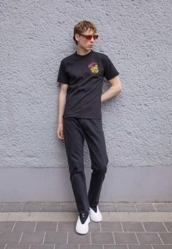 Adidas Originals OZELIA UNISEX - Trainers - Footwear White/core Black -Adidas Originals Shop 112bfe7215e54eb7bb82ed52d395f466