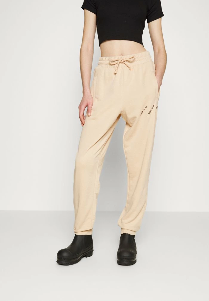 Adidas Originals TRACK PANTS - Tracksuit Bottoms - Halo Blush 5 Adidas Originals TRACK PANTS - Tracksuit Bottoms - Halo Blush - Image 5