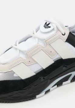 Adidas Originals NITEBALL STREETBALL LIGHTSTRIKE - Trainers - Footwear White/core Black/silver Metallic -Adidas Originals Shop 11ddc9eb995b4ba2a1883db018790a31