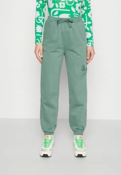 Adidas Originals CUFFED PANT - Tracksuit Bottoms - Green