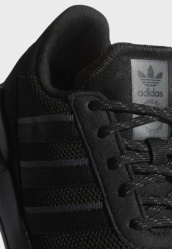 Adidas Originals LA TRAINER LITE SHOES - Trainers - Black -Adidas Originals Shop 135a368f6a0445b0b8b95609e5552cd3