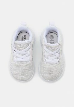 Adidas Originals SWIFT RUN 22 UNISEX - Trainers - Footwear White/grey One/core Black 9 Adidas Originals SWIFT RUN 22 UNISEX - Trainers - Footwear White/grey One/core Black -Adidas Originals Shop 13611ffd402e47398626925b875af0fd