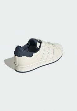 Adidas Originals SUPERSTAR - Trainers - White -Adidas Originals Shop 139d2eeb878d49d092b3e4c619433f94