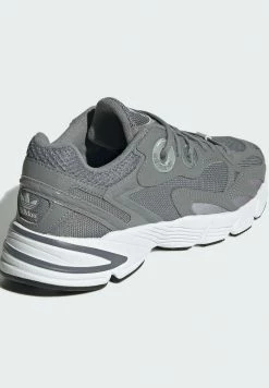 Adidas Originals ASTIR - Trainers - Grey -Adidas Originals Shop 13d655f5f57e4ac28b3617988118b4d5