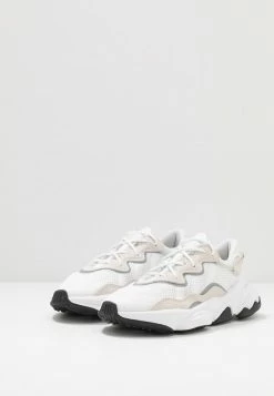 Adidas Originals OZWEEGO - Trainers - Footwear White/core Black 9 Adidas Originals OZWEEGO - Trainers - Footwear White/core Black -Adidas Originals Shop 1408e7c7e2884cc0832a003fad34ba5a