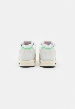 Adidas Originals ZX 8000 SMU - Trainers - Crystal White/offwhite/grey One -Adidas Originals Shop 159ea53aed5742ae9d39d66b9ea41ab0