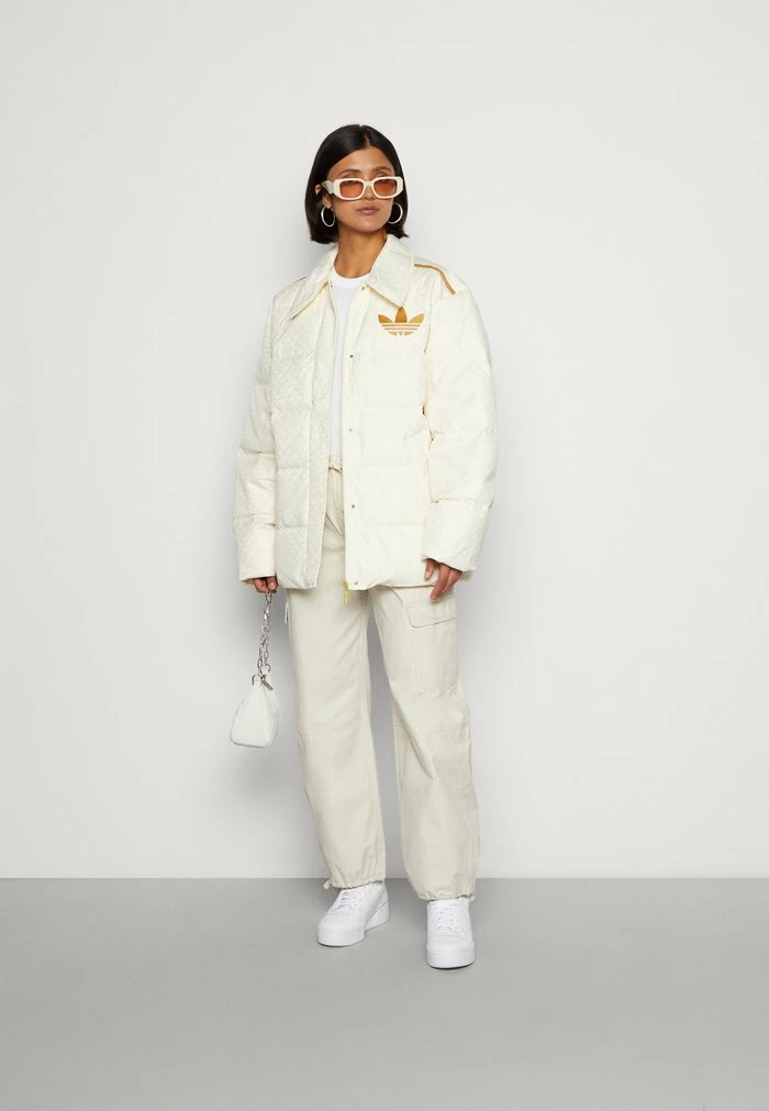 Adidas Originals MONOGRAM PUFFER 70S PACK - Down Jacket - Cream White 2 Adidas Originals MONOGRAM PUFFER 70S PACK - Down Jacket - Cream White - Image 2