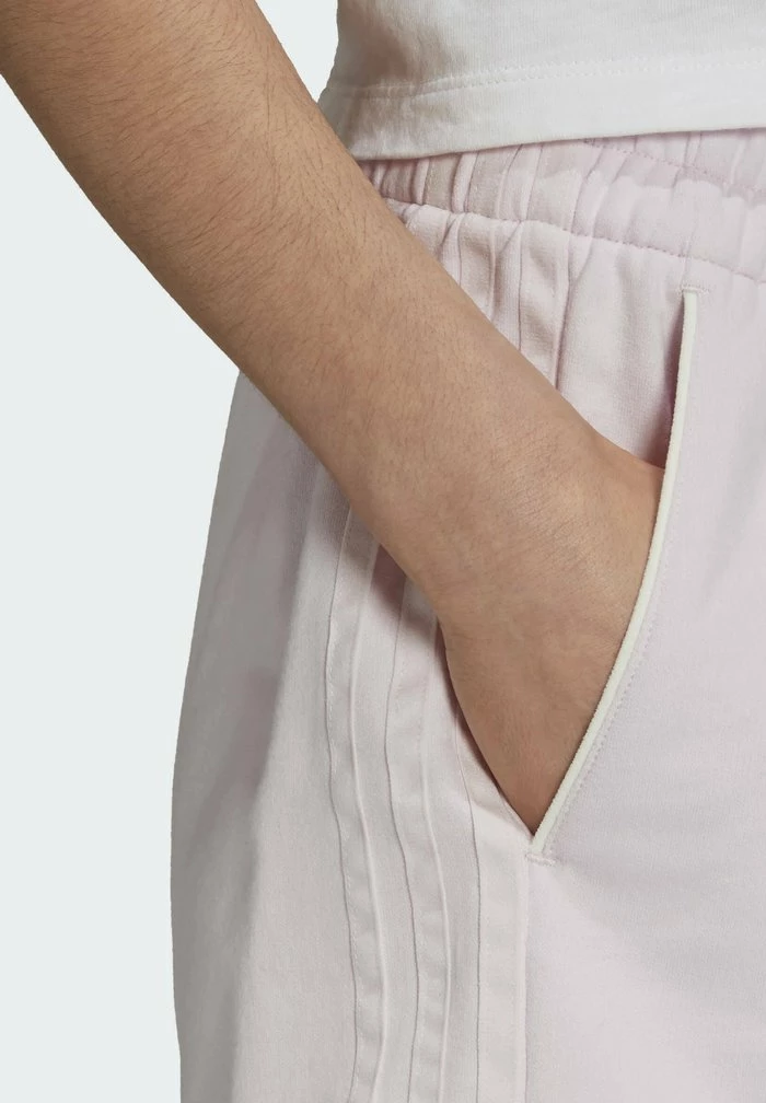 Adidas Originals TENNIS LUXE 3 STRIPES ORIGINALS SHORTS - Shorts - Pearl Amethyst 5 Adidas Originals TENNIS LUXE 3 STRIPES ORIGINALS SHORTS - Shorts - Pearl Amethyst - Image 5