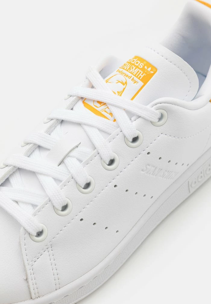 Adidas Originals STAN SMITH UNISEX - Trainers - Footwear White/almost Yellow 6 Adidas Originals STAN SMITH UNISEX - Trainers - Footwear White/almost Yellow - Image 6