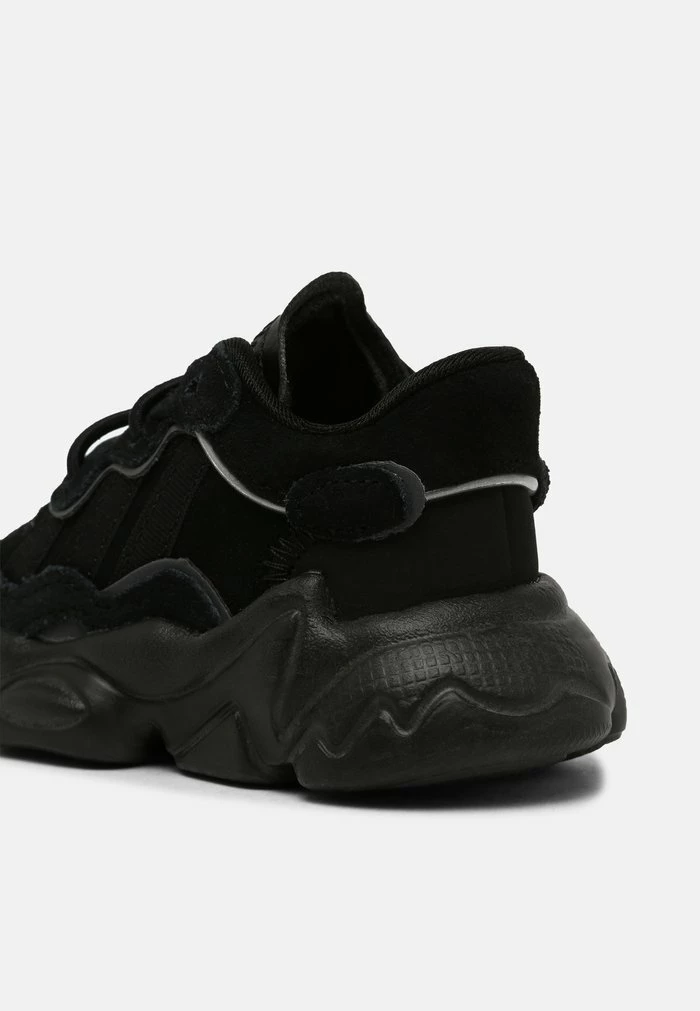 Adidas Originals OZWEEGO UNISEX - Trainers - Core Black/night 5 Adidas Originals OZWEEGO UNISEX - Trainers - Core Black/night - Image 5