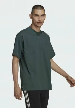 Adidas Originals C - Basic T-shirt - Green 15 Adidas Originals C - Basic T-shirt - Green -Adidas Originals Shop 19e48020a69e4f51a42e4c771f21e307