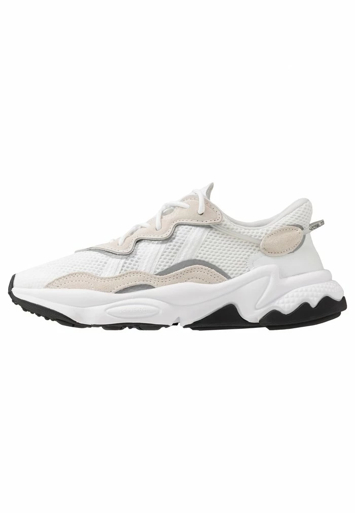 Adidas Originals OZWEEGO - Trainers - Footwear White/core Black 2 Adidas Originals OZWEEGO - Trainers - Footwear White/core Black - Image 2