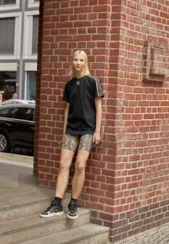 Adidas Originals BIKE - Shorts - White