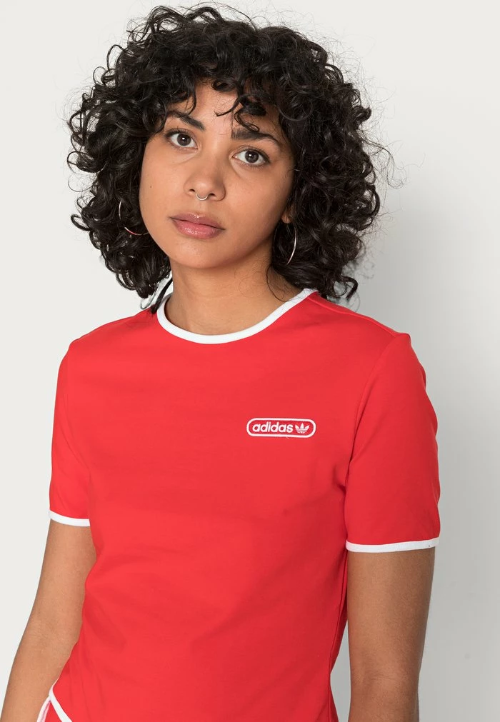 Adidas Originals CROP WITH BINDING DETAILS - Print T-shirt - Vivid Red 4 Adidas Originals CROP WITH BINDING DETAILS - Print T-shirt - Vivid Red - Image 4