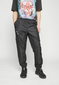 Adidas Originals OZWORLD - Cargo Trousers - Black -Adidas Originals Shop 1d1c317da3264d40848310add608b718