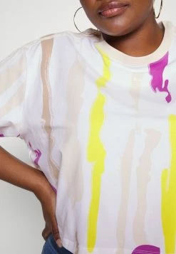 Adidas Originals THEBE MAGUGU CROPPED TEE - Print T-shirt - White/ecru -Adidas Originals Shop 1e67154469e7400b974eed5320fbfb49