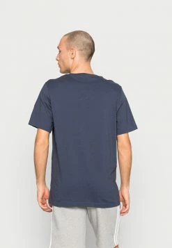 Adidas Originals TECH TEE UNISEX - Print T-shirt - Shadow Navy -Adidas Originals Shop 1f118daeafca4d5298f6220521a9a537