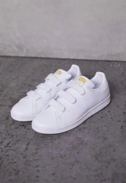 Adidas Originals STAN SMITH UNISEX - Trainers - Footwear White/gold Metallic 10 Adidas Originals STAN SMITH UNISEX - Trainers - Footwear White/gold Metallic -Adidas Originals Shop 1fdef4ed6202402aa78defb3597a2689