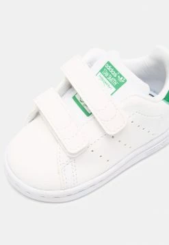Adidas Originals STAN SMITH UNISEX - Trainers - White/green -Adidas Originals Shop 20fb40f024cf4dbab469d829f6296dfd