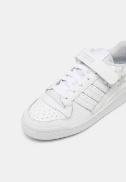 Adidas Originals FORUM UNISEX - Trainers - White -Adidas Originals Shop 212122b3b9e5481aa8ae404a1d0aa2ee
