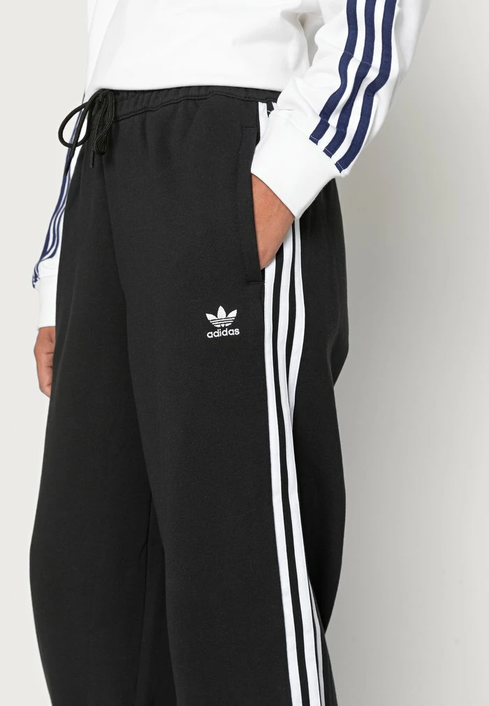 Adidas Originals RELAXED - Tracksuit Bottoms - Black 5 Adidas Originals RELAXED - Tracksuit Bottoms - Black - Image 5