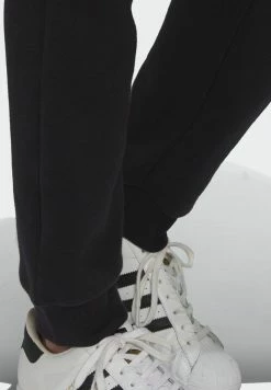 Adidas Originals ESSENTIALS - Tracksuit Bottoms - Black 8 Adidas Originals ESSENTIALS - Tracksuit Bottoms - Black -Adidas Originals Shop 241cfabb06f84f6794299a0b40f5e1fa